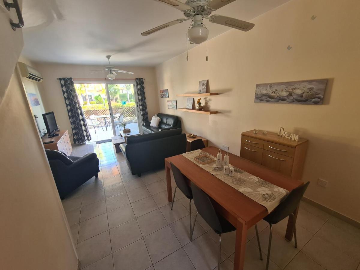 Serena Townhouse Peyia Exterior foto