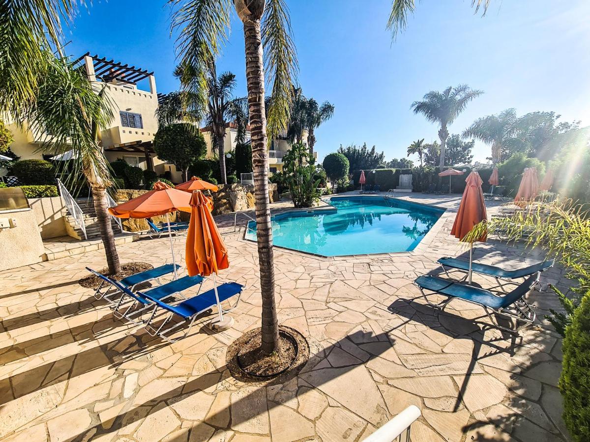 Serena Townhouse Peyia Exterior foto